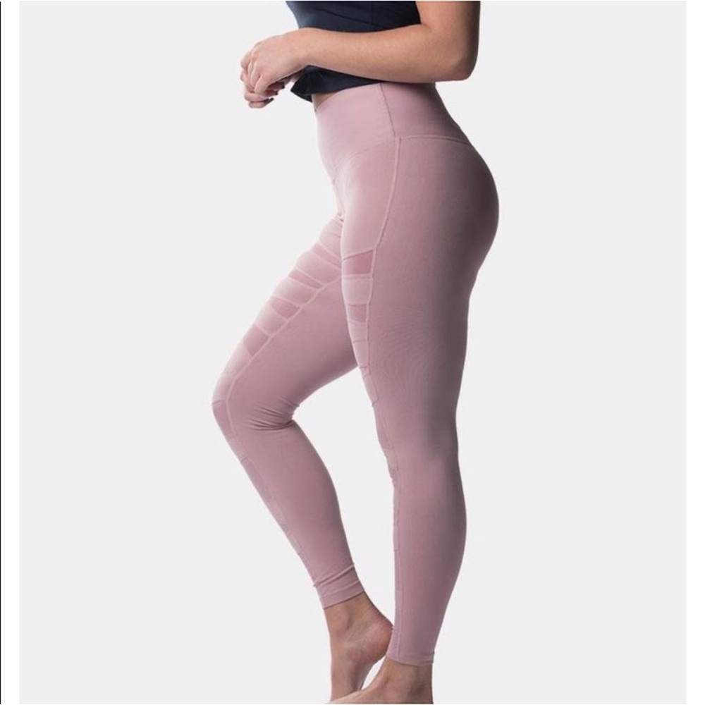 NWOT Namastetics Leggings